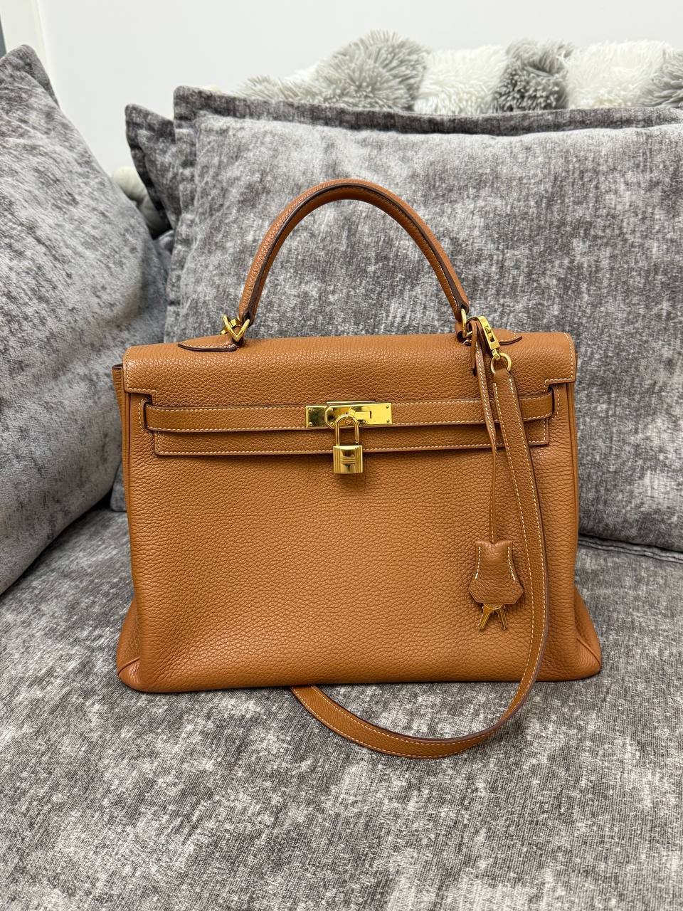 Hermès