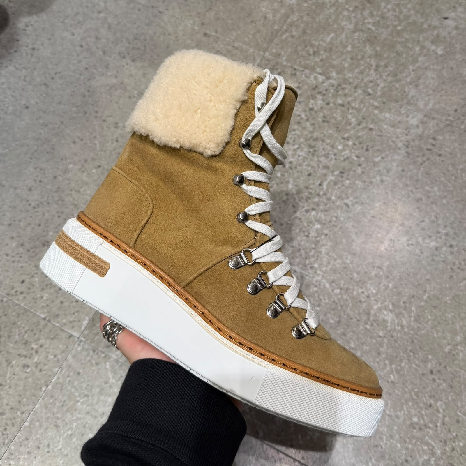 Hermès