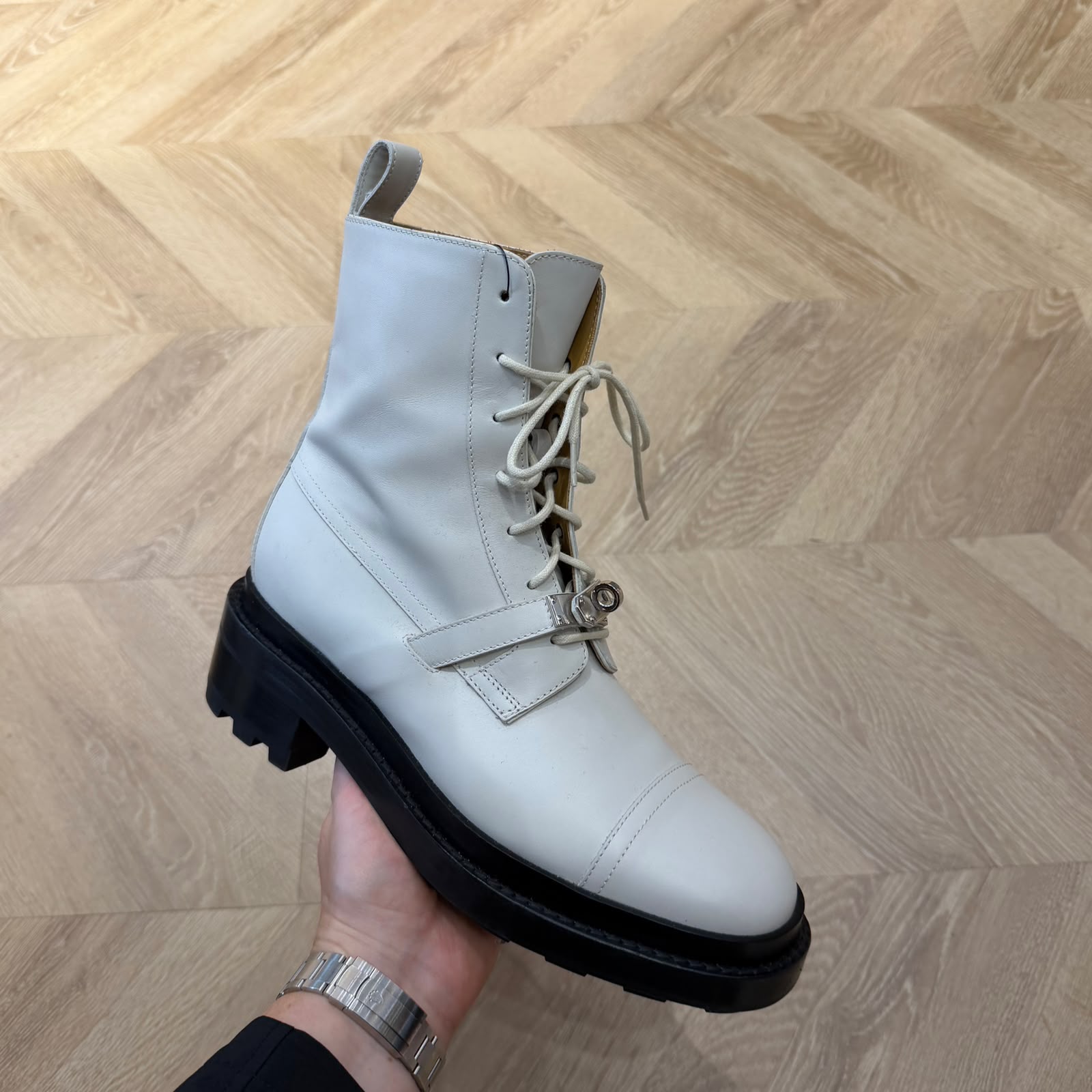 Hermès