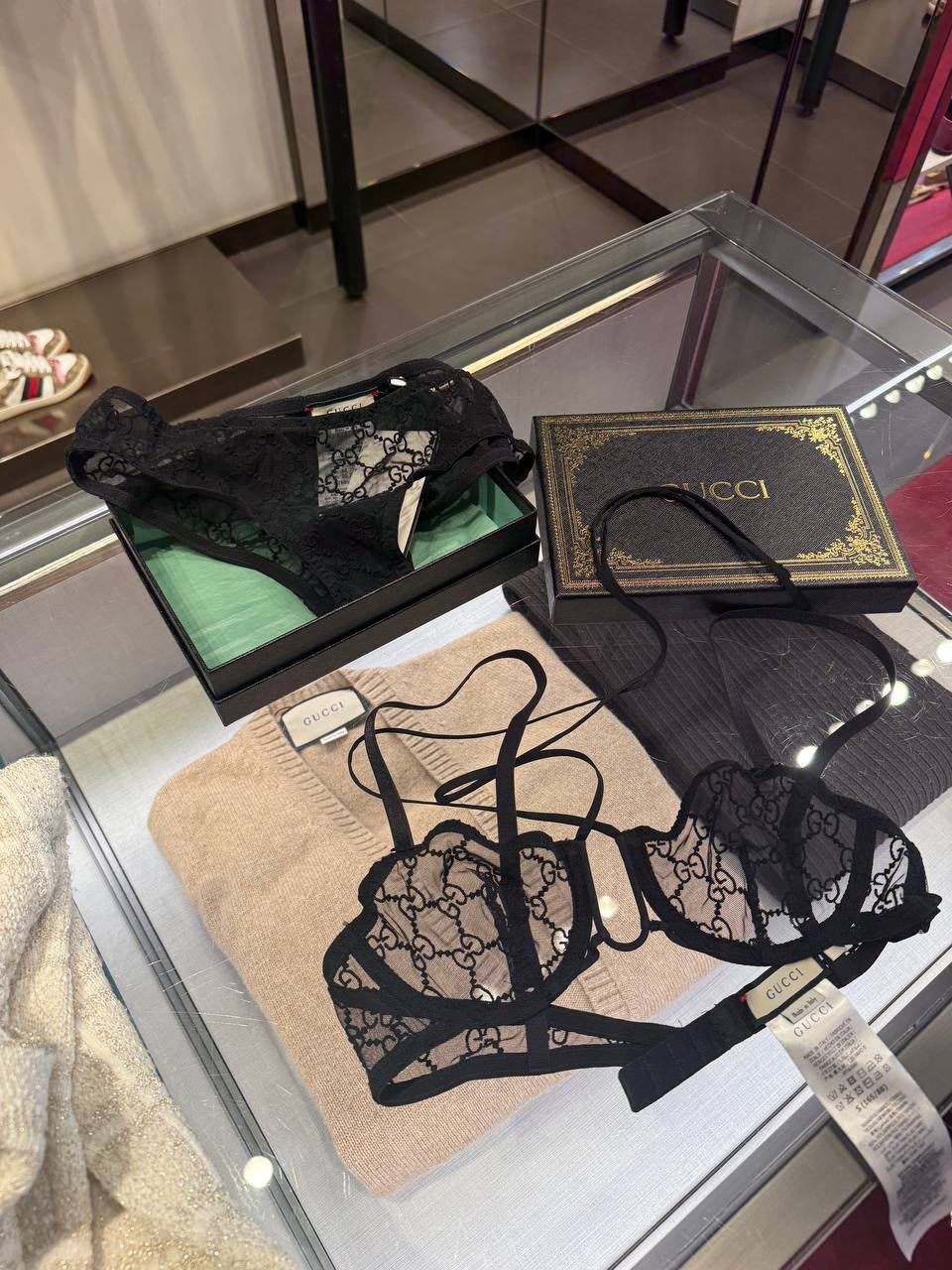 Gucci