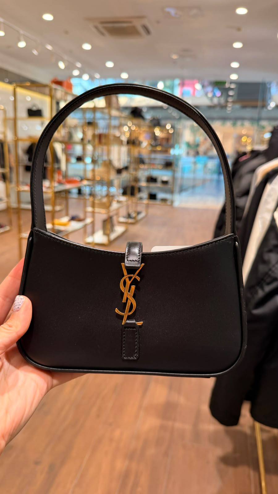 Saint Laurent
