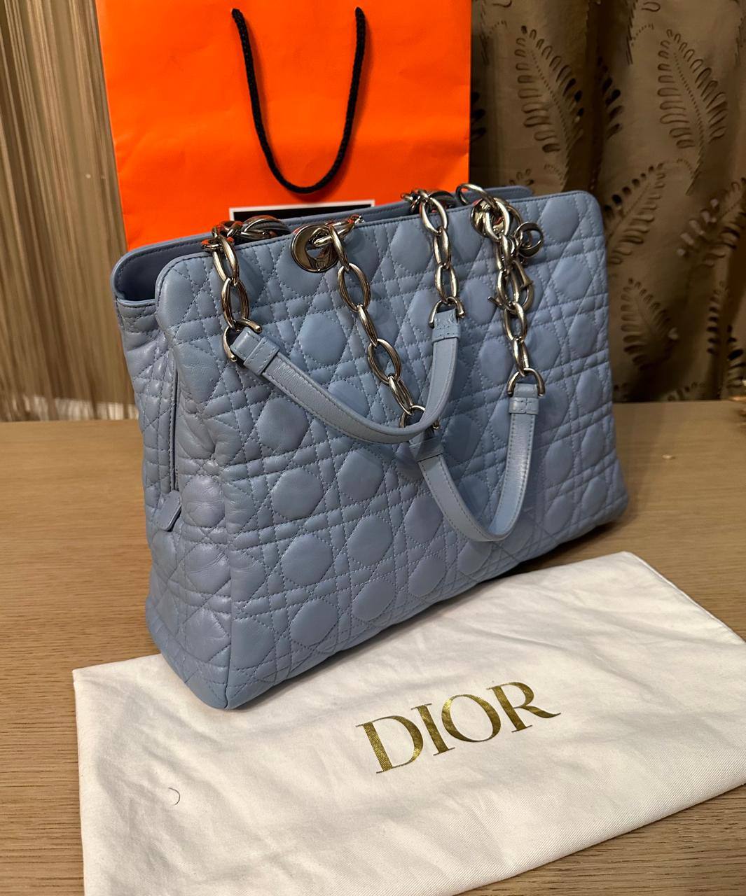 Dior