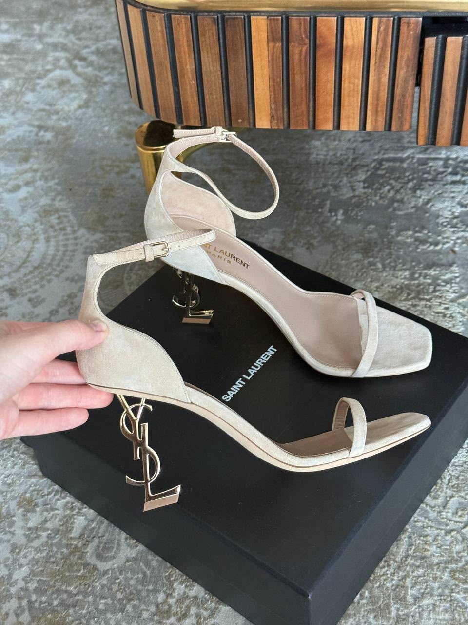 Saint Laurent