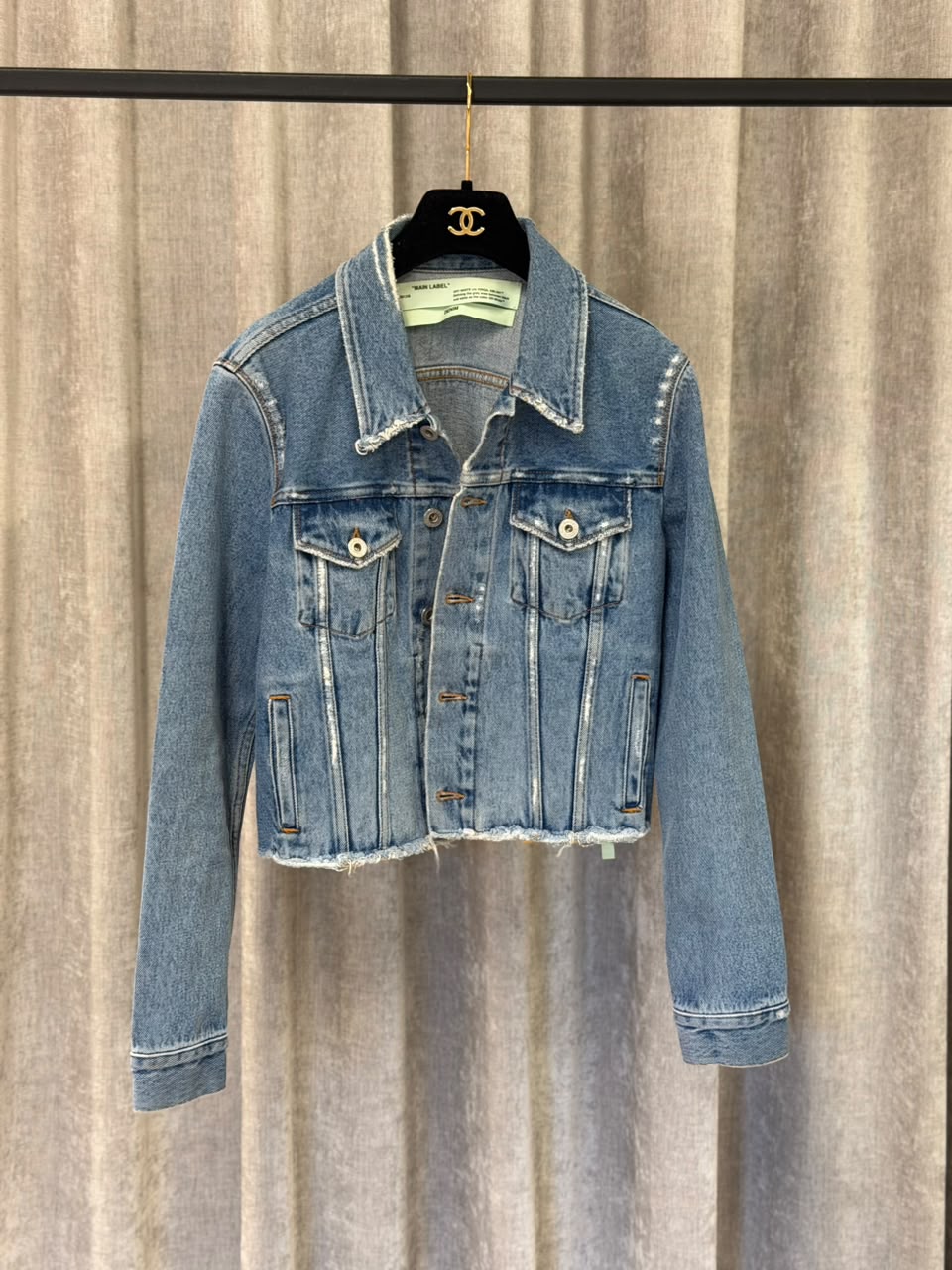 Off-White